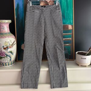 H&M Black and White Houndstooth Cropped Pants 6